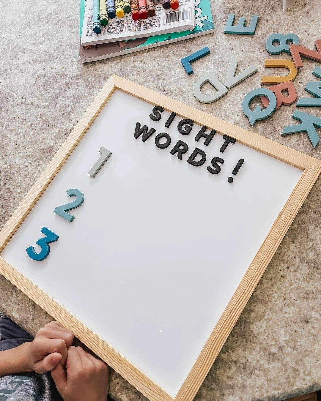 1" 200pc Black Magnetic Letters