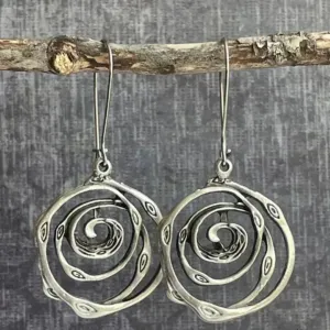 Amora – Vintage Maze Silver Earrings