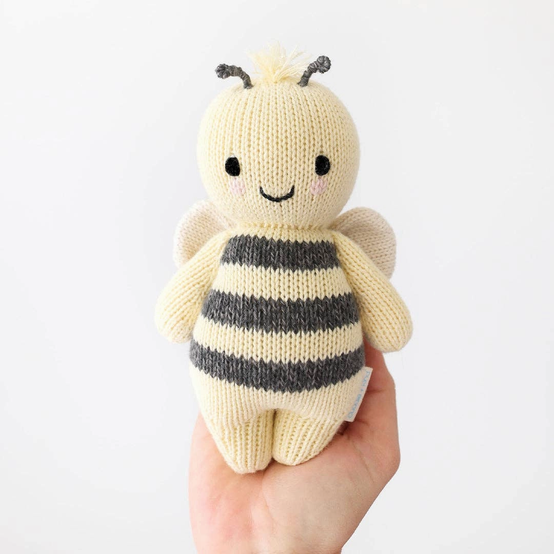 Baby bee, gives 5 meals, gives 5 meals