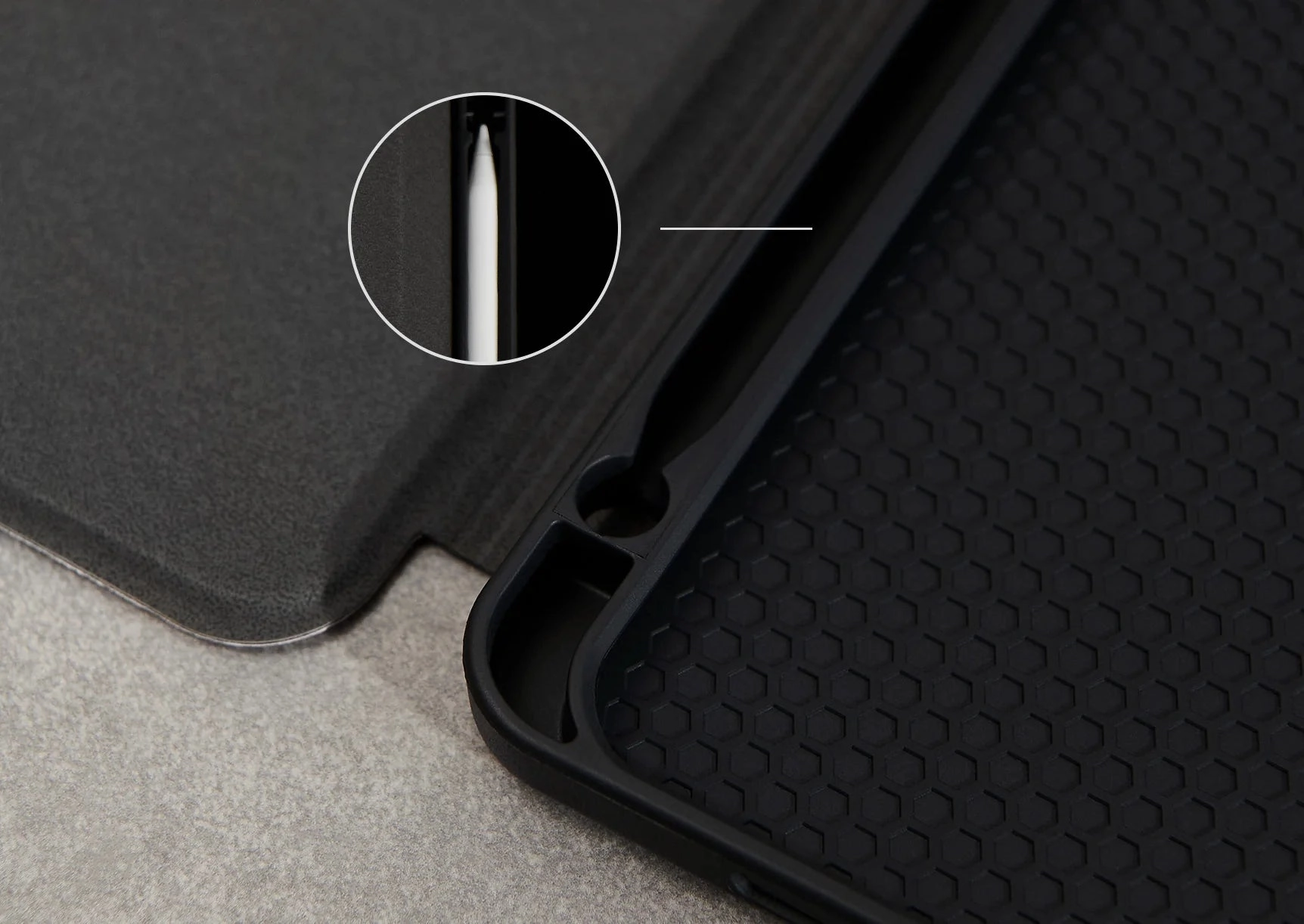 Black & White Maze iPad Case