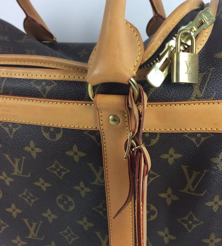 Louis Vuitton pet/ dog carrier 40 monogram