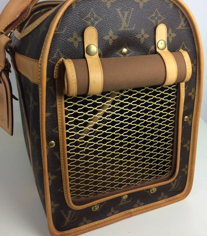 Louis Vuitton pet/ dog carrier 40 monogram