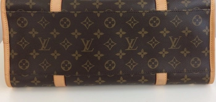 Louis Vuitton baxter GM pet/ dog carrier