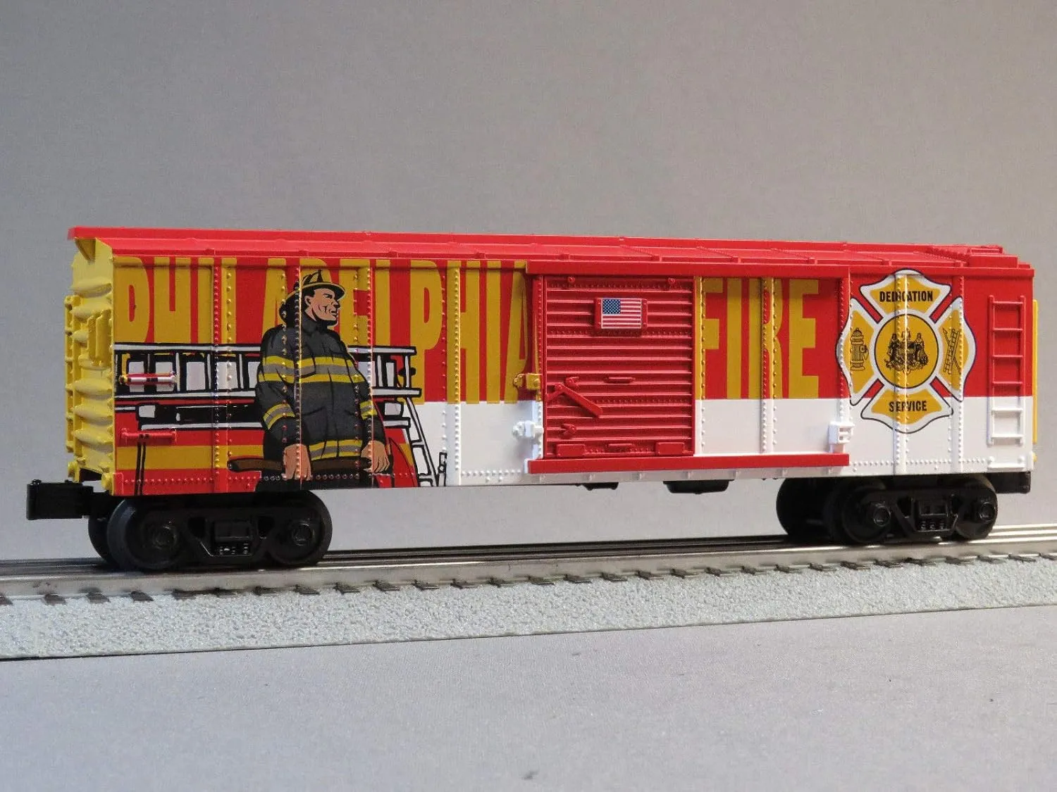 MTH Philadelphia FIRE Department BOXCAR o Gauge