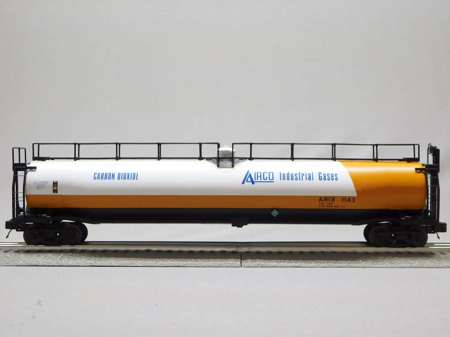 MTH Premier Airco 33K Gallon Tank CAR O Gauge 20-96814 (20-96814-1143)