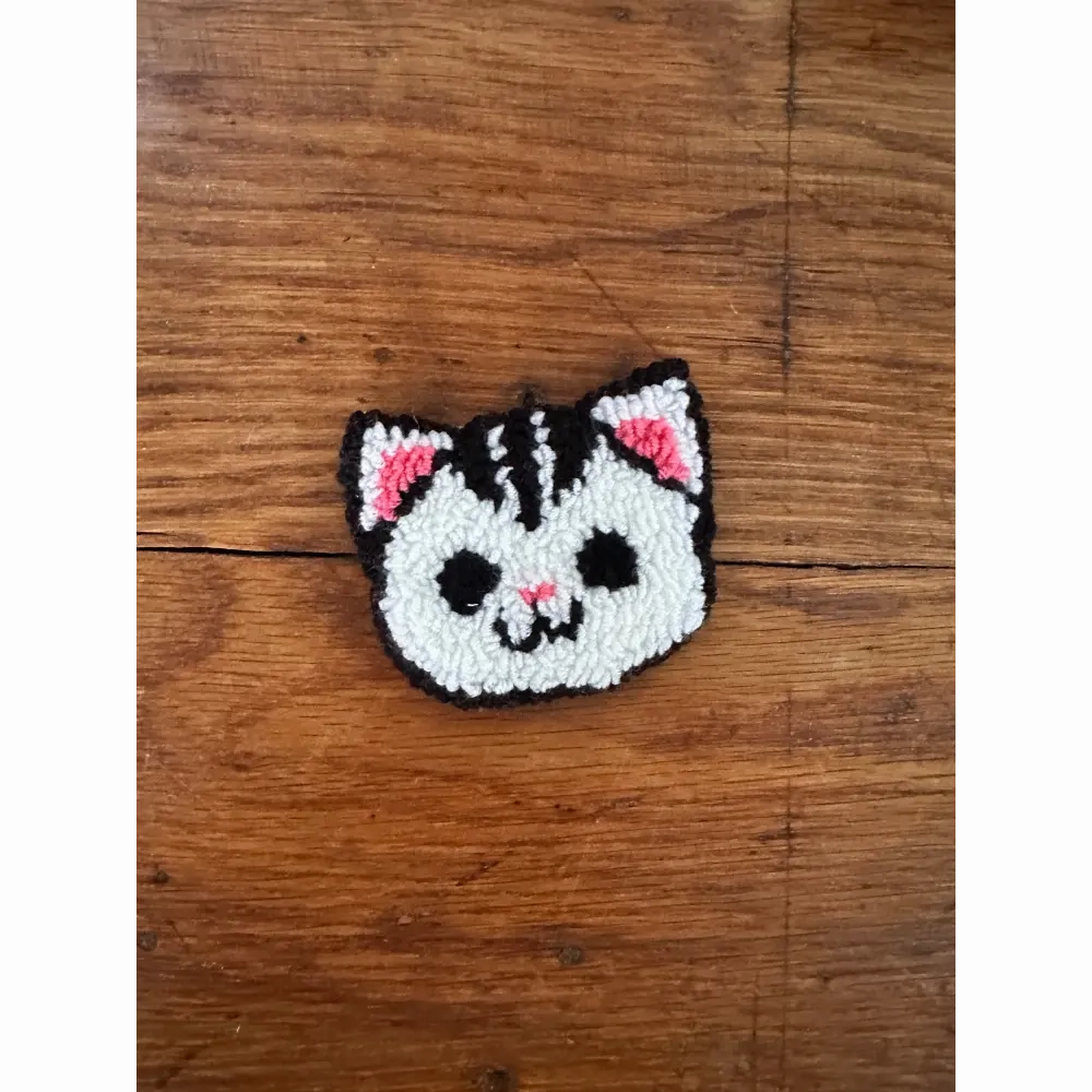 Punch Needle Hand-made Car Coasters: White Cat