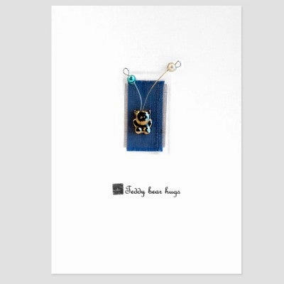 TEDDY BEAR HUGS CARD