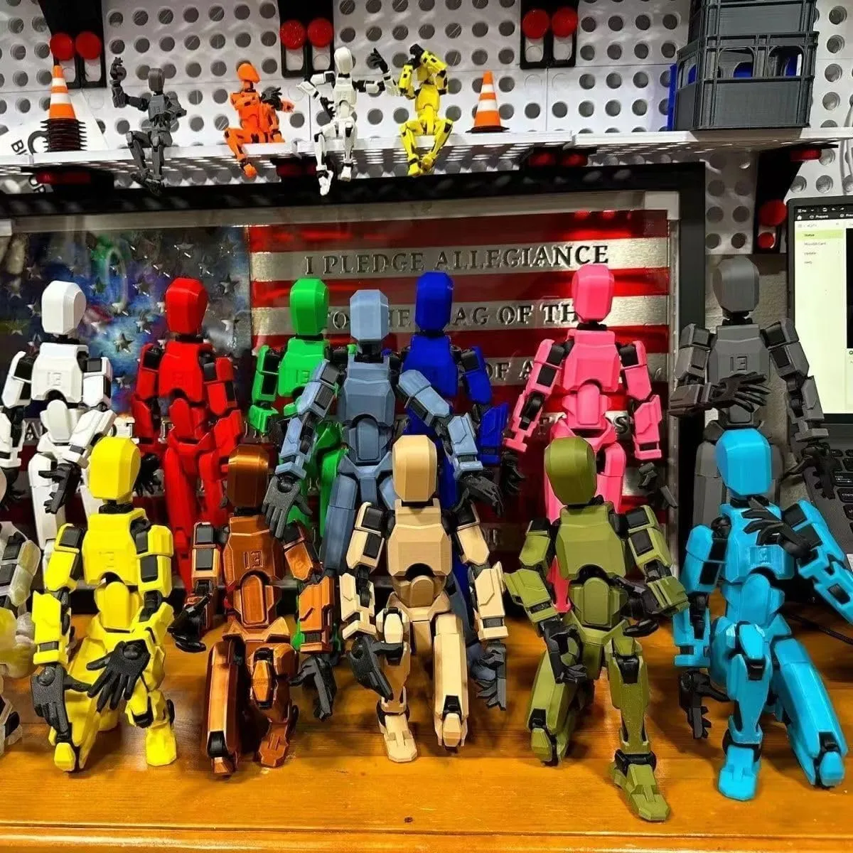 Titan 13 Action Figure,2024 New Lucky Robot 13 Action Figures,3D Printed Action Figures for Boys,Dummy Robot 13 Action Toy,Movable Joints Action Figure (9pcs)