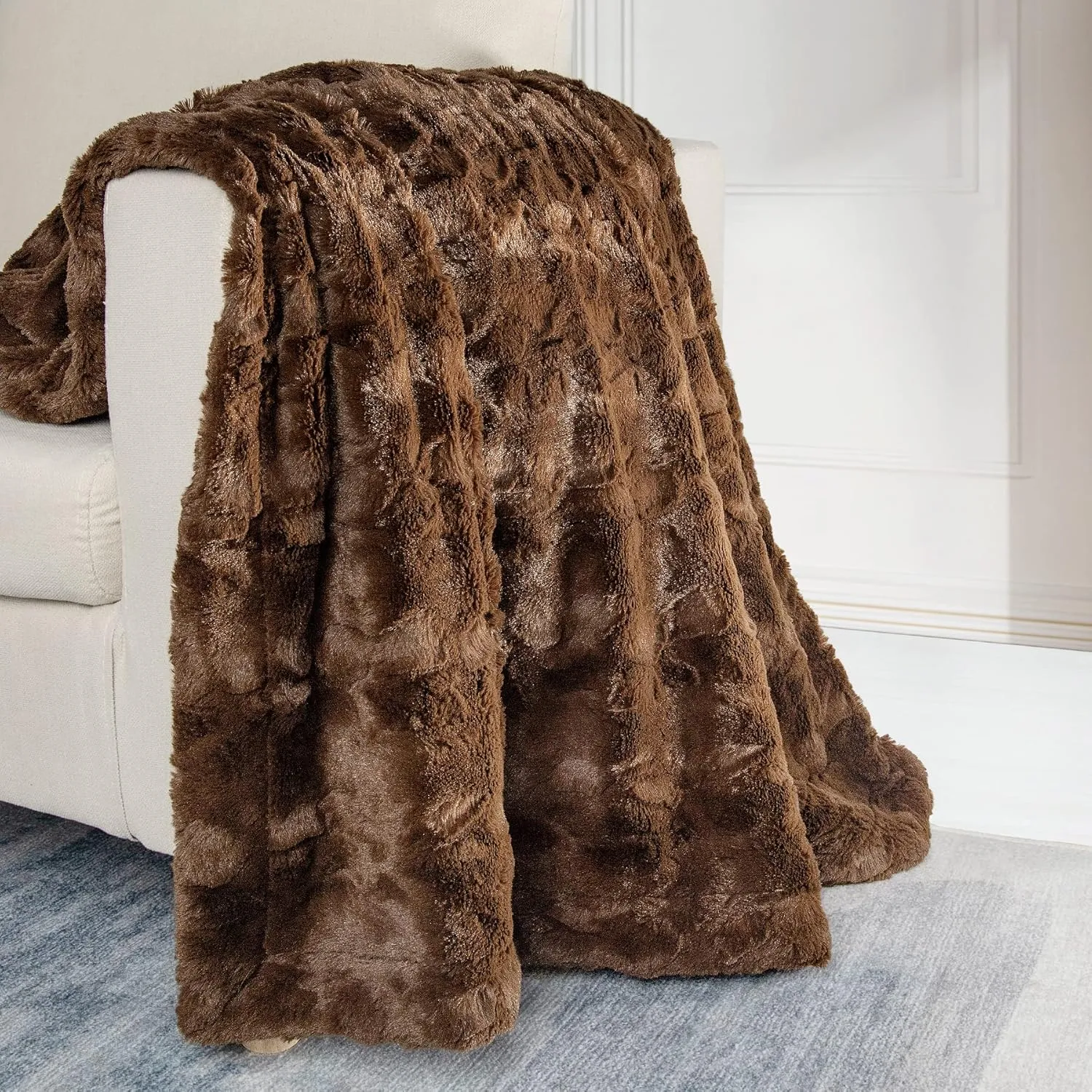 TOONOW Faux Fur Luxury Throw Blanket,Double Side Soft Fluffy Shaggy Fuzzy Blanket for Couch Sofa Bed (Brown, Throw)
