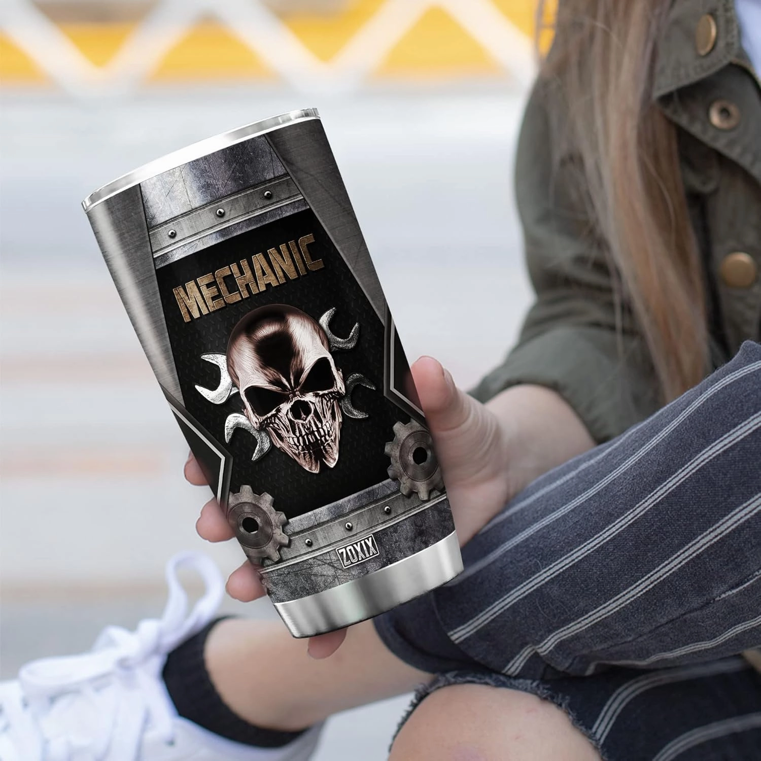 ZOXIX Mechanic Tumbler For Men 20oz Novelty Skull Gift For Mechanical Engineers Stainless Steel Travel Cup With Lid Engineering Handyman Coffee Mug Gift For Mechanics Technicians